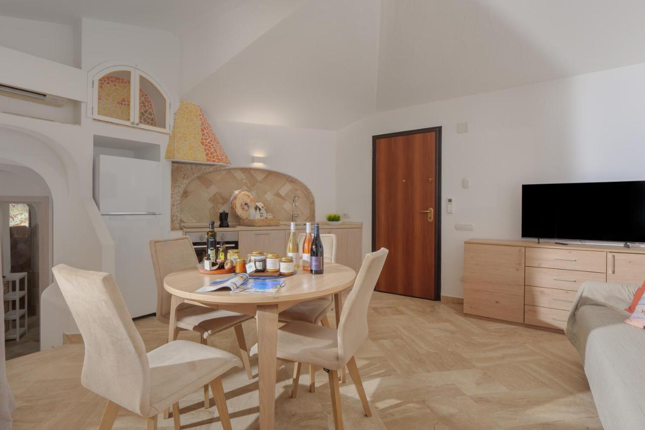 Villetta D'Arancia - Sherdenia Luxury Apartments Marinella  Bagian luar foto